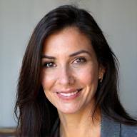 Dra. Elena Vásquez